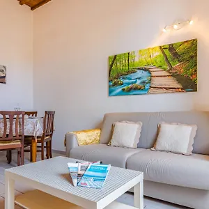  Apartment Casa Mya-relax Al Porto, Wifi Veloce E Clima Italien